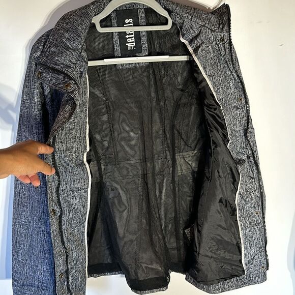 D.E.T.A.I.L.S Intl rain jacket - Picture 7 of 9